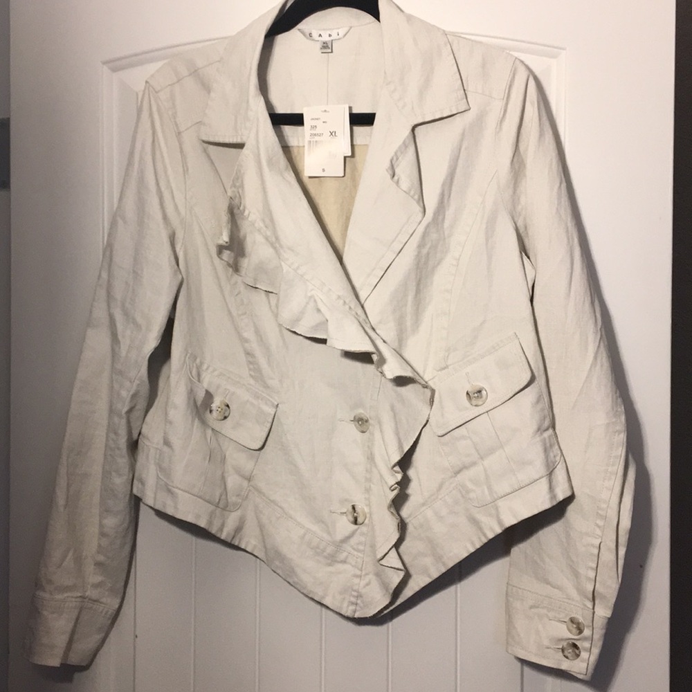 CABI light jacket never been worn.